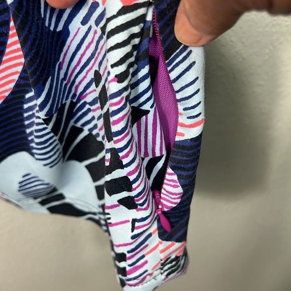 Title Nine Cap Sleeve Geometric Stripe Print Knee Length V-Neck Dress Medium - Picture 6 of 10